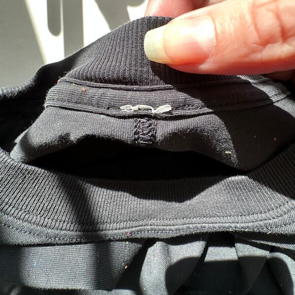 Lululemon Black Rainbow Lint Balls Round collar Short Sleeve Top 4 - Picture 6 of 10